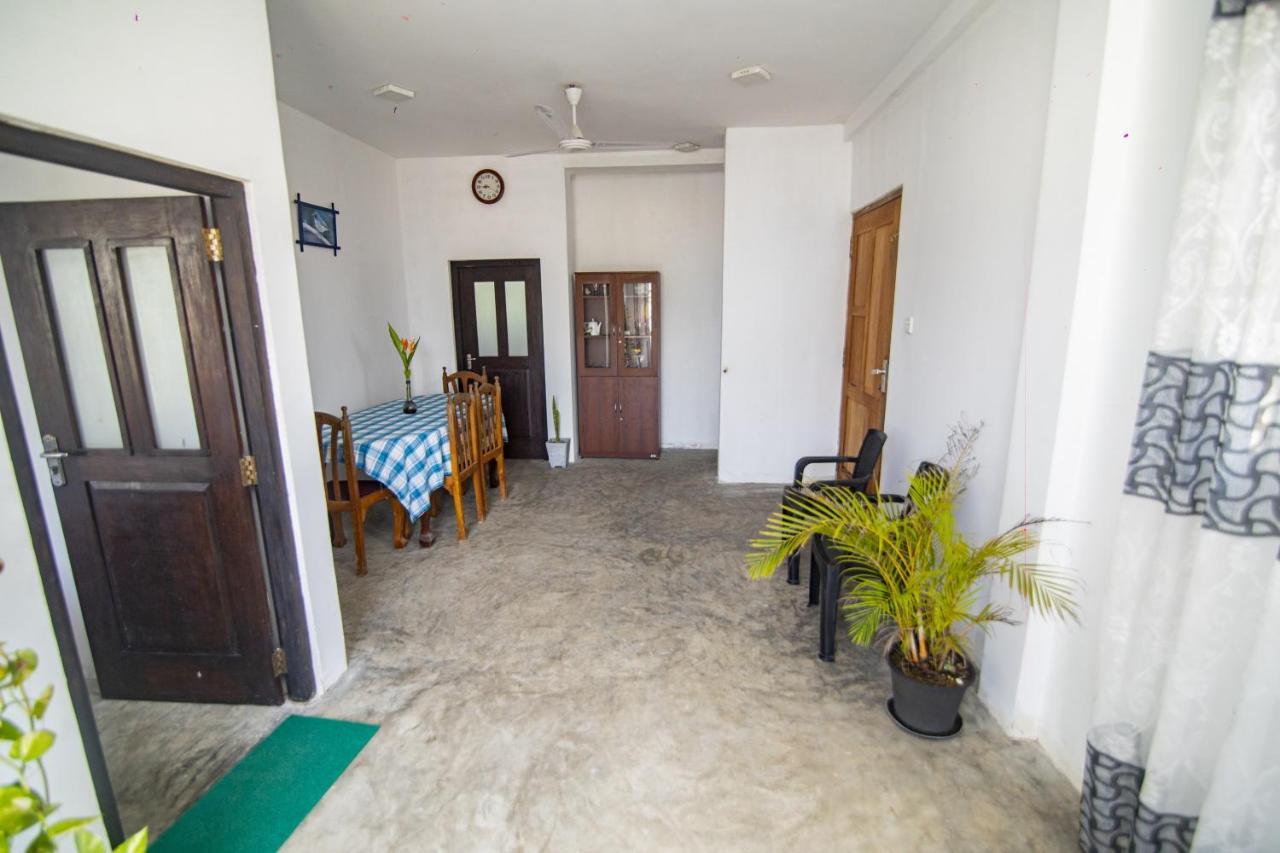 Aira Hotel Bussa Kültér fotó