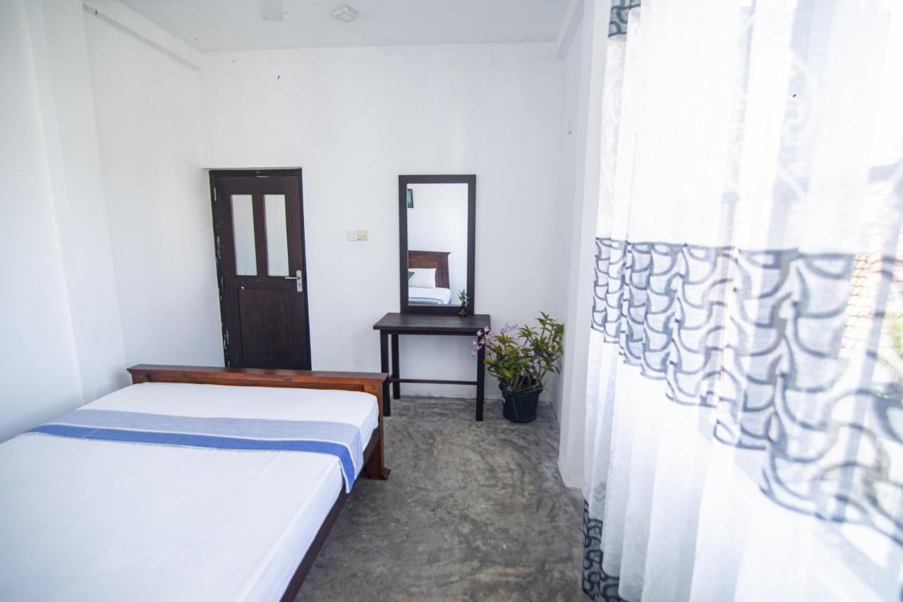 Aira Hotel Bussa Kültér fotó
