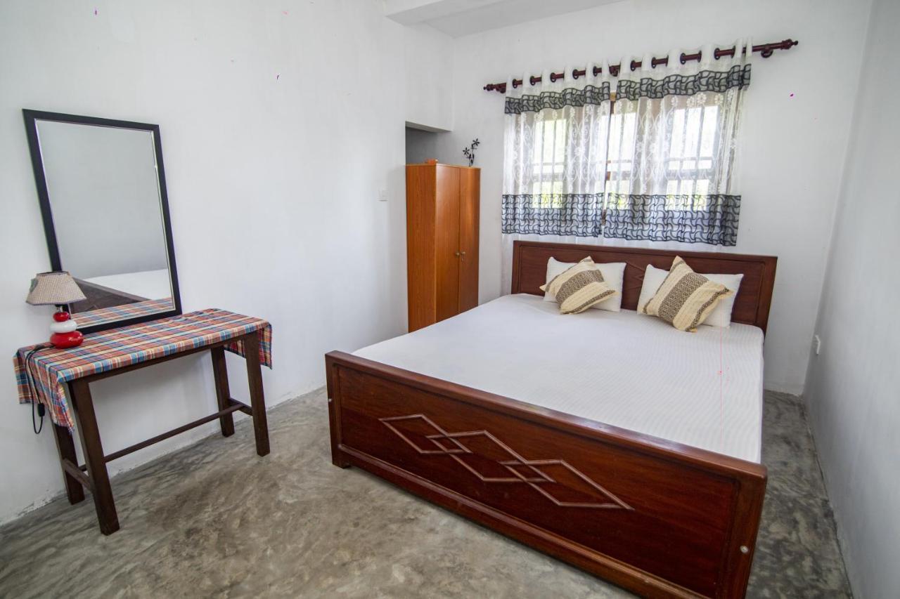 Aira Hotel Bussa Kültér fotó